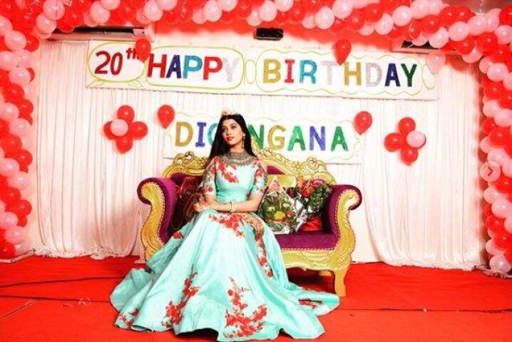 ছবি সৌজন্যে কালারস, ওয়েব এবং ইন্সটাগ্রাম