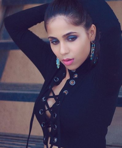 ছবিতে দেখুন: ‘বালিকা বধূ’-র সুগনা রূপী বিভা আনন্দের সাহসী ফটোশ্যুট