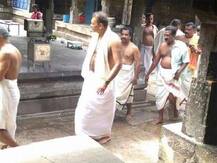 ম্যাচের আগে তিরুবনন্তপুরমের বিখ্যাত মন্দিরে পুজো শাস্ত্রী ও ধবনের