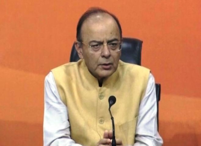 Jaitley assails Manmohan for calling note ban a “loot” নোট বাতিলকে 'সংগঠিত লুঠ' বলায় টুজি কেলেঙ্কারি, কমনওয়েলথ গেমস, কয়লা ব্লক বন্টন ইস্যু তুলে মনমোহনকে পাল্টা জেটলির