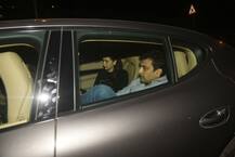 বয়ফ্রেন্ড সন্দীপ তোশনিওয়ালের সঙ্গে ডিনারে করিশমা কপূর, শিগগিরই বিয়ে করবেন তাঁরা