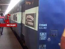 দিল্লি ও উত্তর ভারতে ঘন কুয়াশার জের, দেরিতে একাধিক দূরপাল্লার ট্রেন