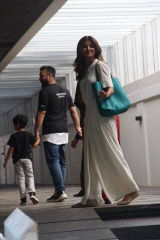 সব ছবি: মানব মঙ্গলানি