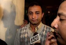 বাবা নয়ন মোঙ্গিয়ার ৩০ বছরের রেকর্ড ভাঙলেন ছেলে মোহিত