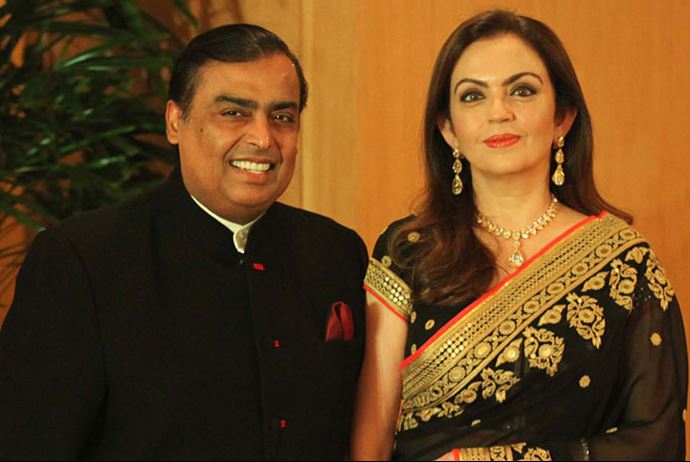 এশিয়ার ধনীতম পরিবারের তকমা মুকেশ অম্বানীদের
