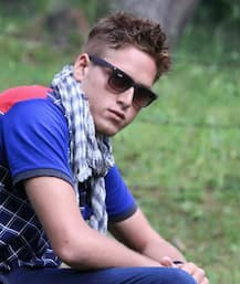 মায়ের ডাকে লস্কর ছেড়ে মূলস্রোতে ফিরলেন কাশ্মীরের তরুণ ফুটবলার