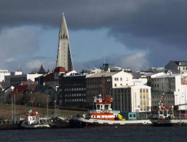 মাথাপিছু আয়ের নিরিখে বিশ্বের পঞ্চদশ স্থানে আইসল্যান্ড। মাথাপিছু আয় ৫২,১৫০ ডলার। 