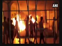 টুকলি করতে গিয়ে ধরা পড়ে আত্মহত্যা ছাত্রীর, হিংসায় উত্তপ্ত চেন্নাই বিশ্ববিদ্যালয়