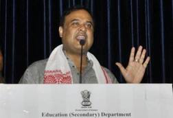 অসমে আসন বাড়ছে উচ্চমাধ্যমিক পাশদের জন্য, প্রথম বিভাগে উত্তীর্ণ ২২ হাজার ছাত্রী পাচ্ছেন স্কুটি