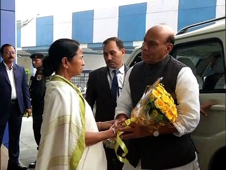 Union HM Rajnath Singh holds meeting with  CM Mamata Banerjee at Nabanna রোহিঙ্গাদের ঢোকা ও অবৈধ অনুপ্রবেশ বন্ধ করতে আরও কড়া পদক্ষেপ নিতে হবে: রাজনাথ