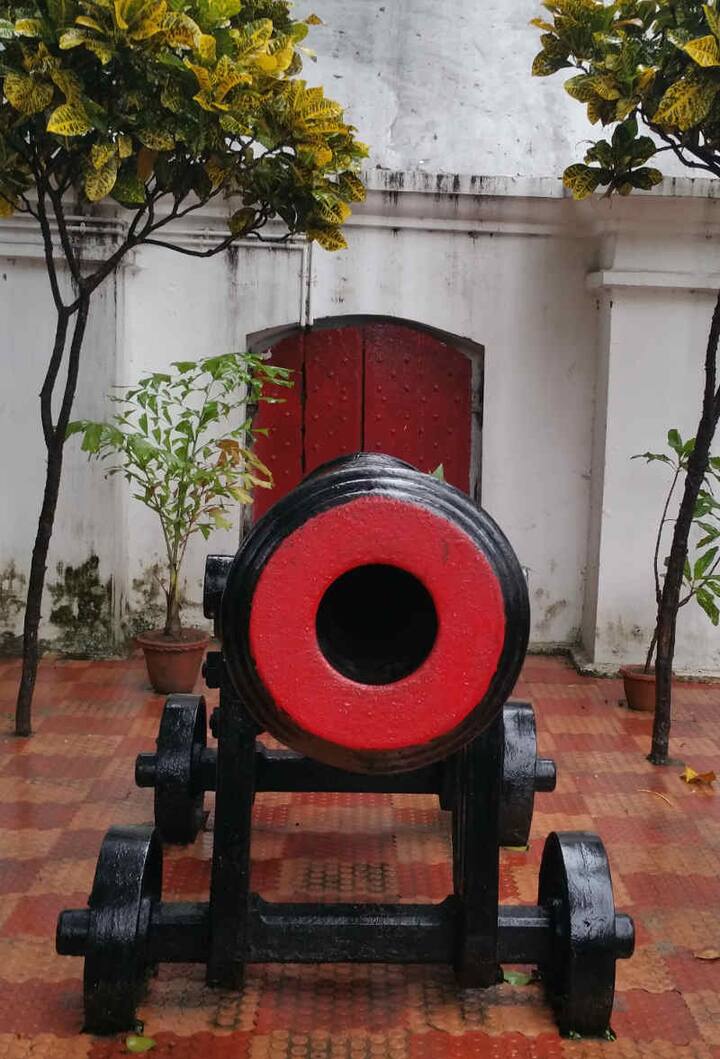 এখন জাদুঘরে পরিণত...