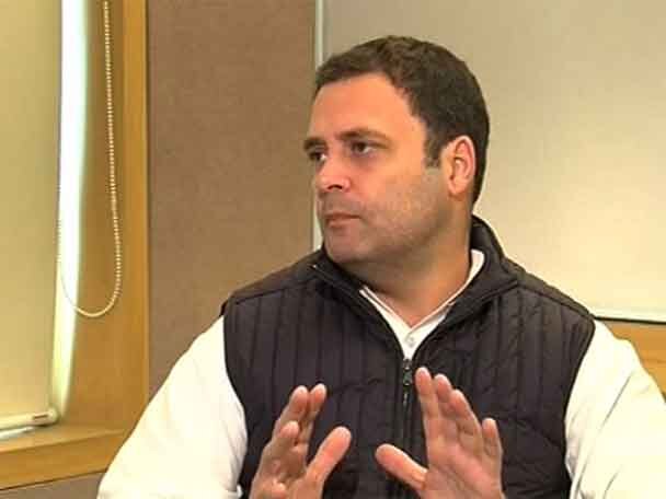 Election Commission orders FIR against Rahul Gandhi after channel airs interview hours before polls রাহুলের ইন্টারভিউয়ে ভোটবিধি ভাঙা হয়েছে, বলল কমিশন, এফআইআর দায়েরের নির্দেশ