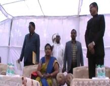 মিরাটে শপথ গ্রহণ অনুষ্ঠানে বন্দেমাতরমের সময় উঠে দাঁড়ালেন না মেয়র, বিক্ষোভ বিজেপি কর্মী-সমর্থকদের