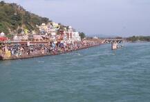 গঙ্গার তীরবর্তী শহরগুলিতে প্লাস্টিক ব্যবহার নিষিদ্ধ করল গ্রিন ট্রাইব্যুনাল