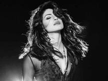 অ্যাওয়ার্ড শোয়ে পারফর্ম করার জন্য প্রতি মিনিটে এক কোটি টাকা দাবি প্রিয়ঙ্কার