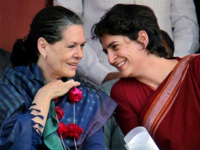Sonia to contest from Rae Bareli in 2019 LS polls, says Priyanka ২০১৯-এ রায়বেরিলি থেকে প্রার্থী সনিয়াই, জল্পনায় ইতি টেনে জানিয়ে দিলেন প্রিয়ঙ্কা