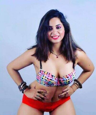গুগলে সানির পরই এ বছর সবচেয়ে বেশি খোঁজা হয়েছে আর্শিকে। 