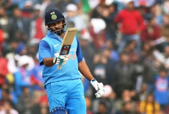 Rohit moves up two places to 5th in ICC batsmen rankings একদিনের র‌্যাঙ্কিংয়ে পাঁচ নম্বরে রোহিত