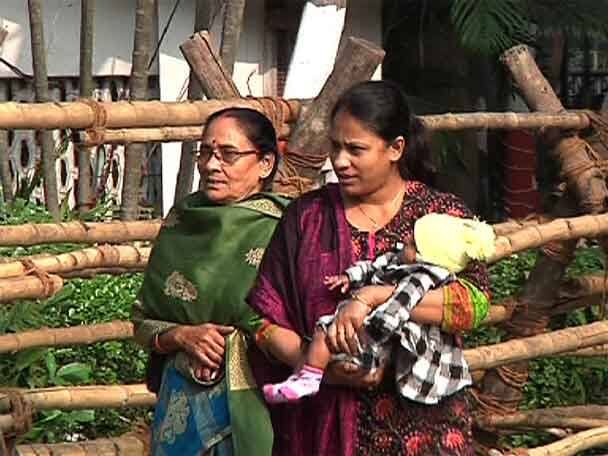 বেশ কয়েকটি অংশ ভাগ করা হয়েছে পার্ক স্ট্রিট এলাকা। নজরদারির জন্য তৈরি করা হয়েছে ১১টি ওয়াচ টাওয়ার।