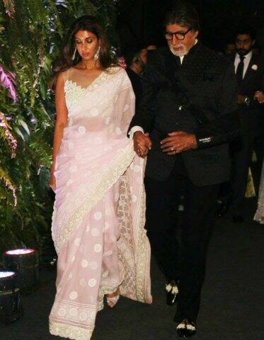 উপস্থিত হলেন মেগাস্টার অমিতাভ বচ্চন।