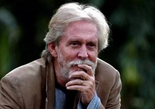 ২৯ সেপ্টেম্বর, ২০১৭ প্রয়াত হন মঞ্চের কিংবদন্তী অভিনেতা টম অল্টার। তাঁর ত্বকের ক্যান্সার হয়েছিল। বয়স হয়েছিল ৬৭ বছর। তিনি সত্যজিৎ রায়ের ছবি সহ তিনশোরও বেশি ছবিতে অভিনয় করেন