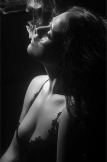 ফের টপলেস ছবি পোস্ট কৃষ্ণা শ্রফের