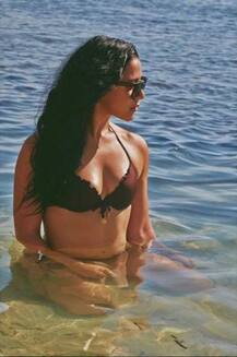 ফের টপলেস ছবি পোস্ট কৃষ্ণা শ্রফের