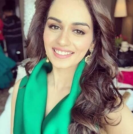 বিশ্বের বিভিন্ন দেশের ১০৮ জন সুন্দরীকে পিছনে ফেলে মিস ওয়ার্ল্ড হয়েছেন মানুষী