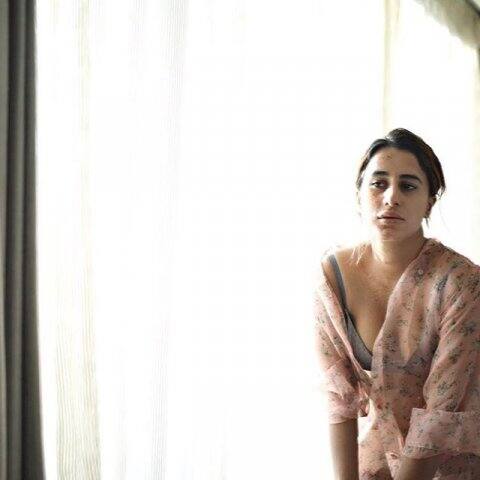 তাঁর প্রিয় অভিনেত্রীদের মধ্যে আছেন প্রিয়ঙ্কা চোপড়া।