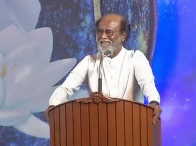 Rajinikanth confirms entry into politics, will float own party to contest on all assembly seats রাজনীতিতে আসছেন, পাকাপাকিভাবে ঘোষণা রজনীর, তৈরি করবেন নিজস্ব দল