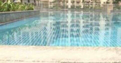 26 people plunge into icy-cold pool to welcome 2018 মেঘালয়ে বরফের পুলে ঝাঁপিয়ে নতুন বছরকে স্বাগত জানালেন ২৬ জন দুর্নীতি-বিরোধী আন্দোলনকারী