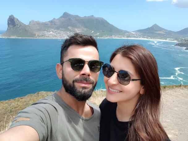 Anushka, Virat share new picture wishing fans happy new year সোশ্যাল মিডিয়ায় সেলফি পোস্ট করে নববর্ষের শুভেচ্ছা বিরাট-অনুষ্কার