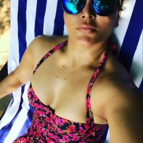 এখন রাখীর বয়স ৩৯। রাখী বেশিরভাগ সময়ই শিরোনামে এসেছেন তাঁর নাচ, বিতর্কিত মন্তব্যের জেরে।