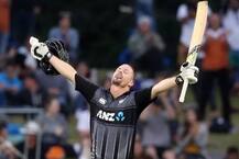 প্রথম ক্রিকেটার হিসেবে টি-২০ ম্যাচে তিনটি শতরানের রেকর্ড কলিন মুনরোর