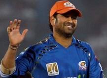 অশ্বিনকে সুবিধা দেওয়ার জন্য পেসারদের পিচে ক্ষত তৈরি করতে হবে, মত সচিনের