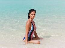  শ্রীলঙ্কা থেকে সুইমস্যুট পরে ছবি পোস্ট করে উষ্ণতা ছড়ালেন দিশা পাটানি