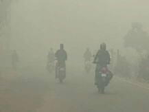 কলকাতার সঙ্গে ঠান্ডায় কাঁপছে জেলাগুলোও, কোথায় কত তাপমাত্রা জেনে নেব