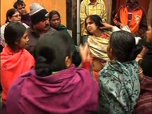 বেহালায় সম্পত্তির লোভে প্রতিবন্ধী বোনকে খুনের অভিযোগ দিদি-জামাইবাবুর বিরুদ্ধে, অভিযুক্তকে মার প্রতিবেশীদের
