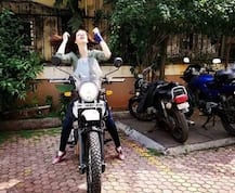 দেখুন, জন্মদিনে বোল্ড অবতারে কাল্কি কোয়েচলিন