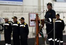 ছবিতে দেখুন: কতটা প্রস্তুত ভারতীয় নৌসেনা? সরেজমিনে খতিয়ে দেখলেন প্রতিরক্ষামন্ত্রী নির্মলা সীতারামন