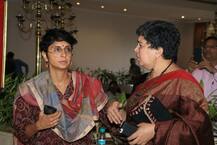 মুম্বইয়ে যখন মুখোমুখি আমিরের প্রাক্তন স্ত্রী রীনা ও বর্তমান কিরণ