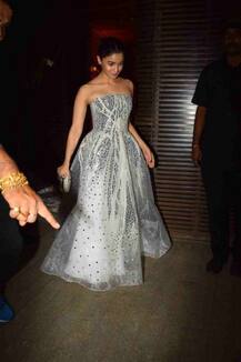 দেখুন! বন্ধুর বিয়েতে প্রায় কনের সাজে আলিয়া