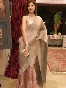 সম্প্রতি এই মেটালিক শাড়িটি পরেছিলেন শিল্পা শেট্টি, জানেন এর দাম কত