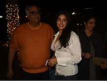 পরিবারের সঙ্গে ডিনার ডেটে জাহ্নবী, বলিউডের এই নবাগতা অভিনেত্রীর ঝকঝকে ছবি দেখুন