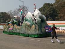 ছবিতে দেখুন: রেড রোডে প্রজাতন্ত্র দিবস কুচকাওয়াজের আগে সামরিক বাহিনীর চূড়ান্ত প্রস্তুতি