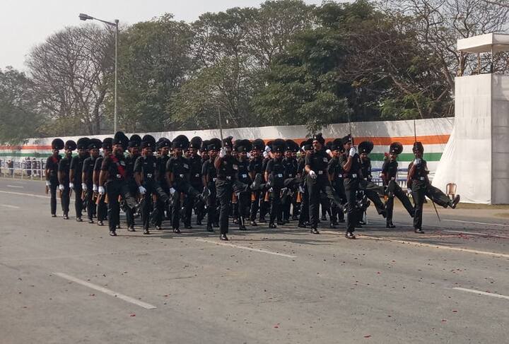এছাড়া, কুচকাওয়াজে অংশ নেবেন সেনার প্যারা স্পেশাল কমান্ডো বাহিনী, রাজপুতানা রাইফেল্স ও আর্টিলারি রেজিমেন্টের জওয়ানরা।