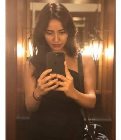 See The Latest Pcis Of Bollywood’s ‘selfie Queen’ Neha Sharma | ছবিতে