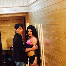 দেখুন রাখি সাবন্তকে