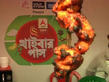 রমরমিয়ে চলছে খাইবার পাস, শহরের সবথেকে বড় খাদ্যোৎসব