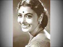 কেওড়াতলা মহাশ্মশানে গান স্যালুটে প্রয়াত অভিনেত্রী সুপ্রিয়া দেবীকে চিরবিদায়